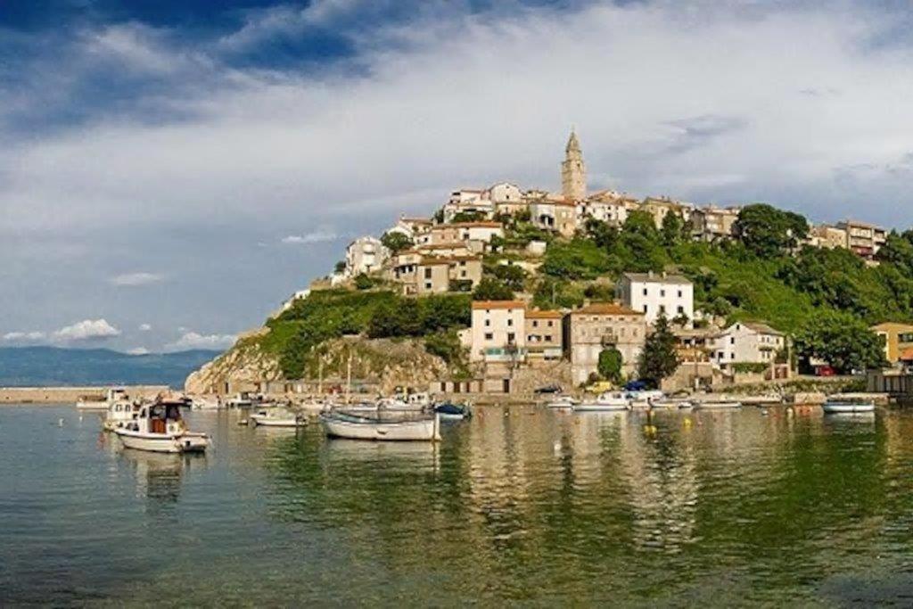 Apartmani Braut Kornić Buitenkant foto