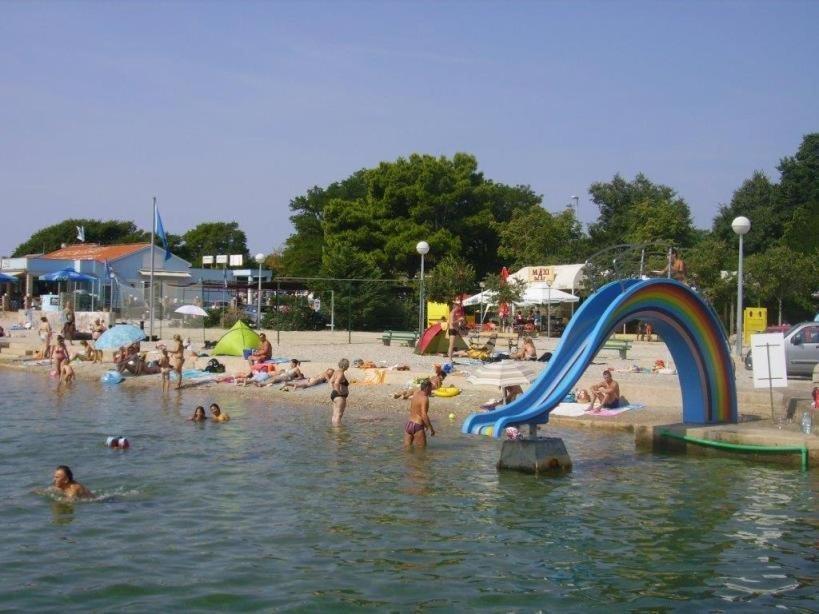Apartmani Braut Kornić Buitenkant foto