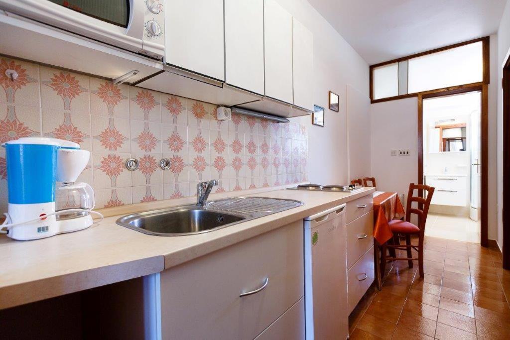 Apartmani Braut Kornić Buitenkant foto
