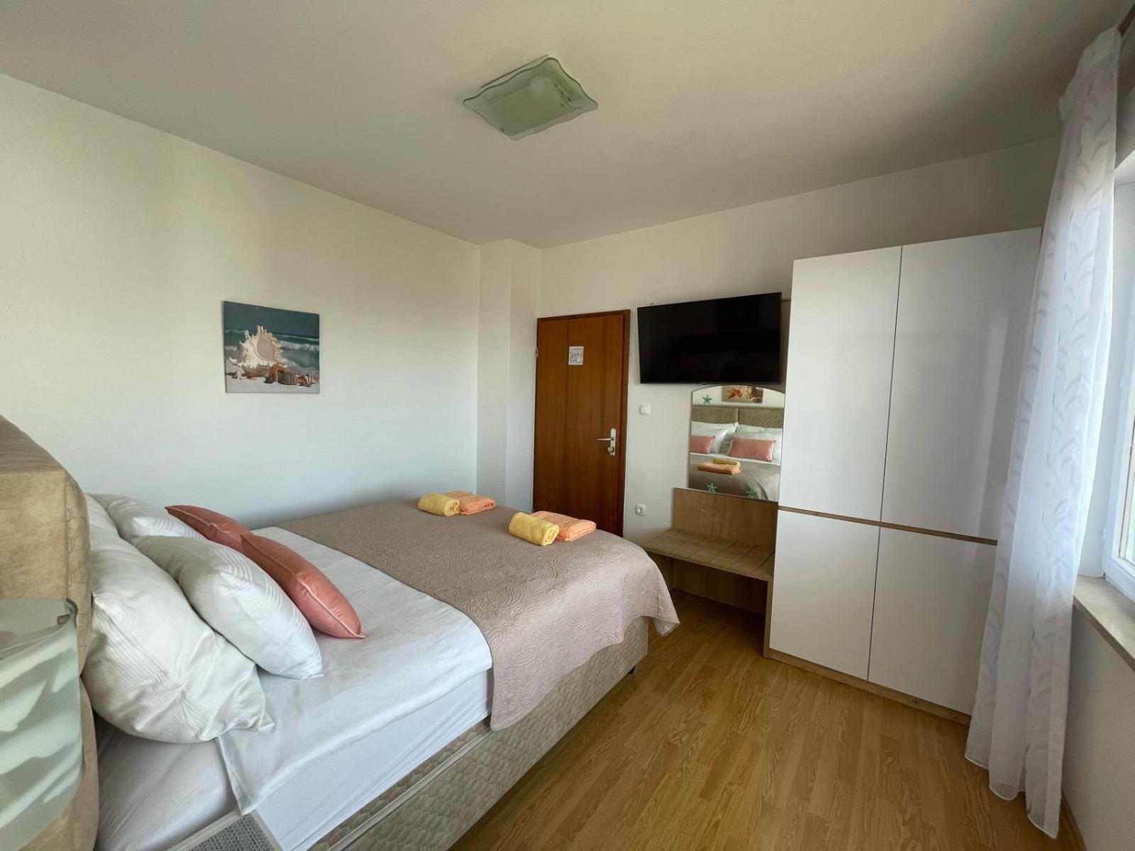 Apartmani Braut Kornić Buitenkant foto